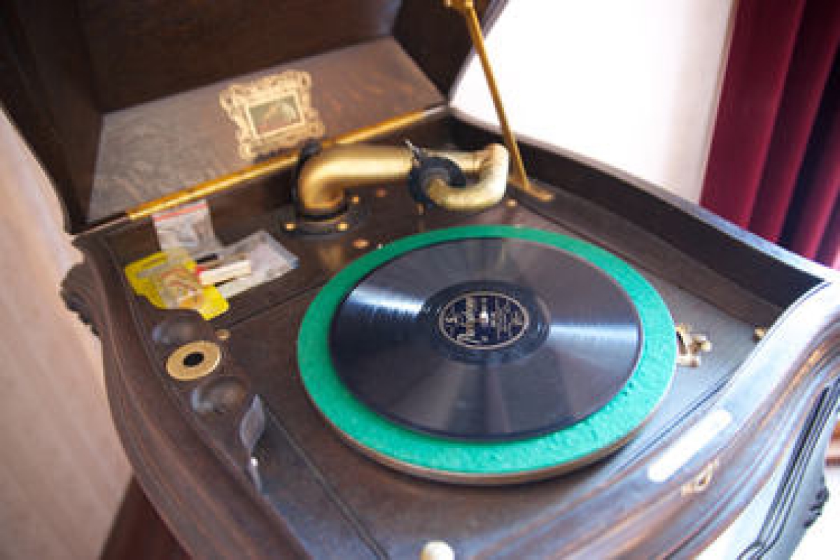Photo of property: Classic CD player