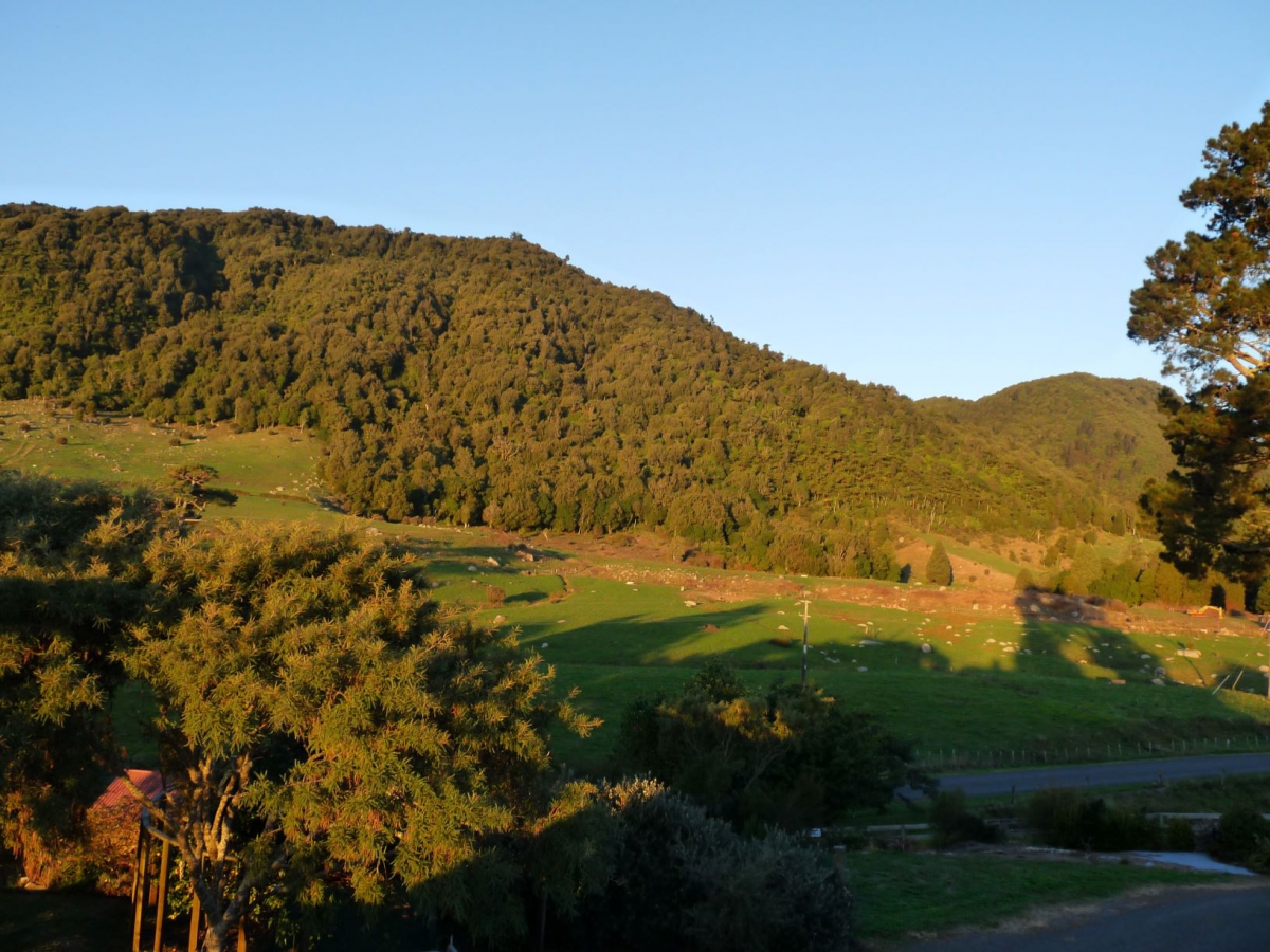 Photo of property: View of Kaimai Ranges