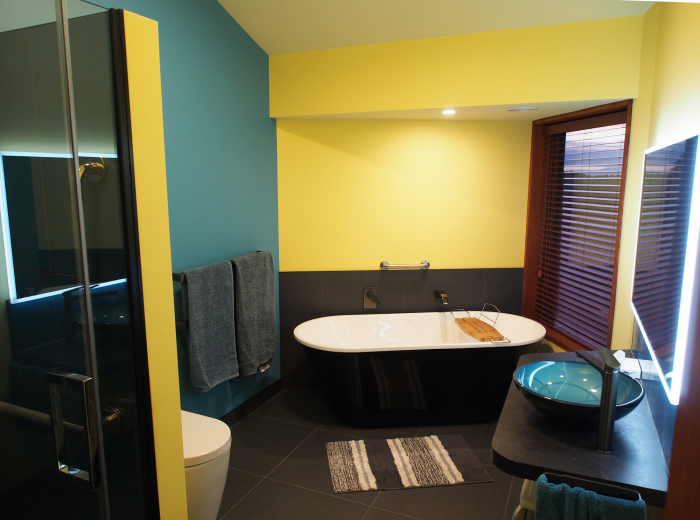 Photo of property: Ensuite shower & bath room