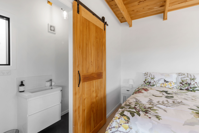 Photo of property: Bathroom