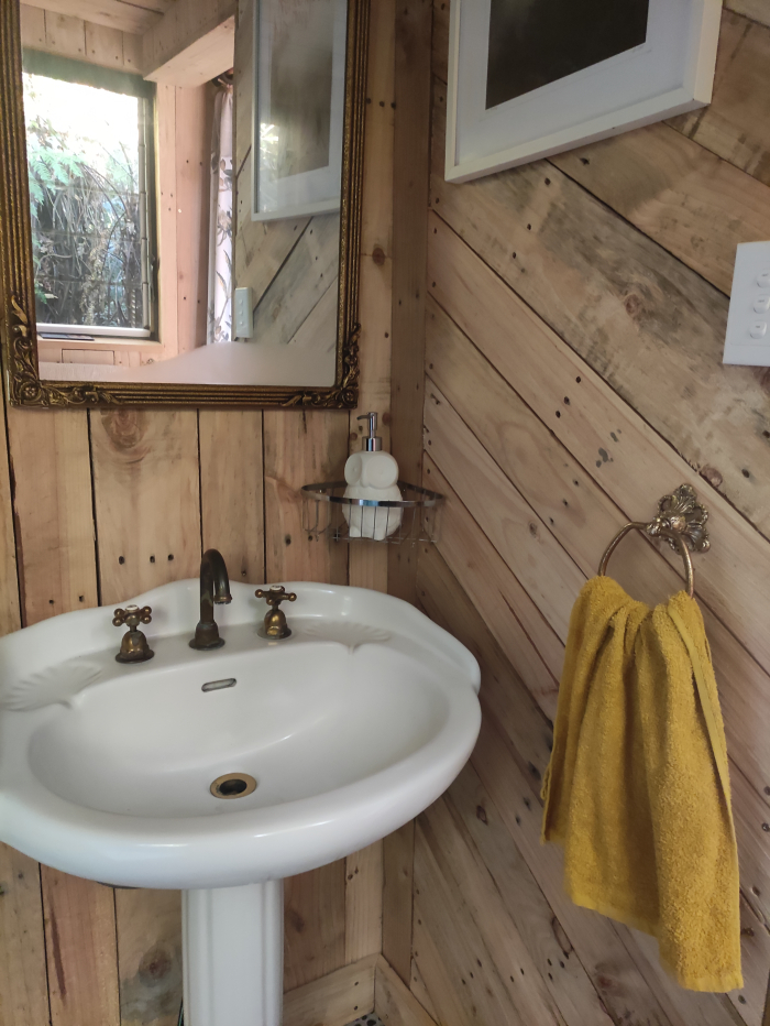 Photo of property: Bathroom