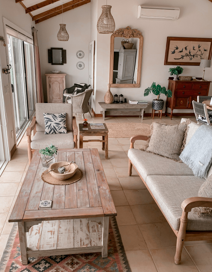 Photo of property: Lounge