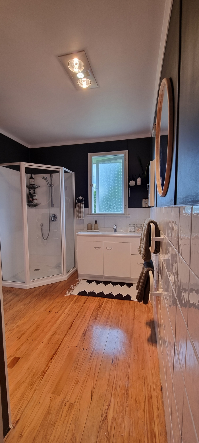 Photo of property: Bathroom