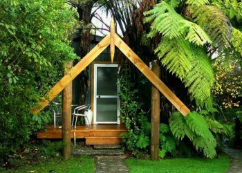 Rainforest Hut
