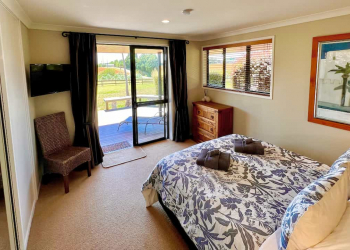 Rural Luxury B&B - Tui Wing