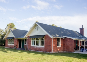 Loading Property Photo