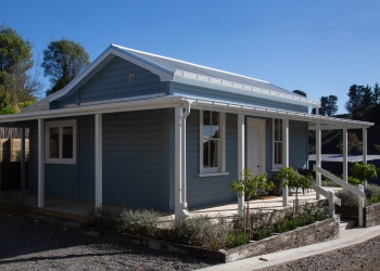 Loading Property Photo