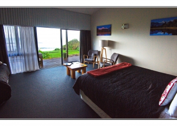 Beachfront Bliss - Driftwood Room